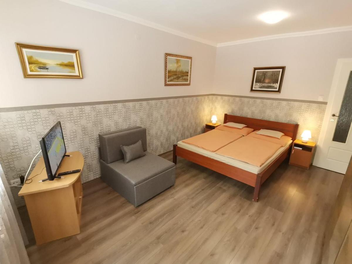 Carpe Diem Apartment Hajduszoboszlo Luaran gambar