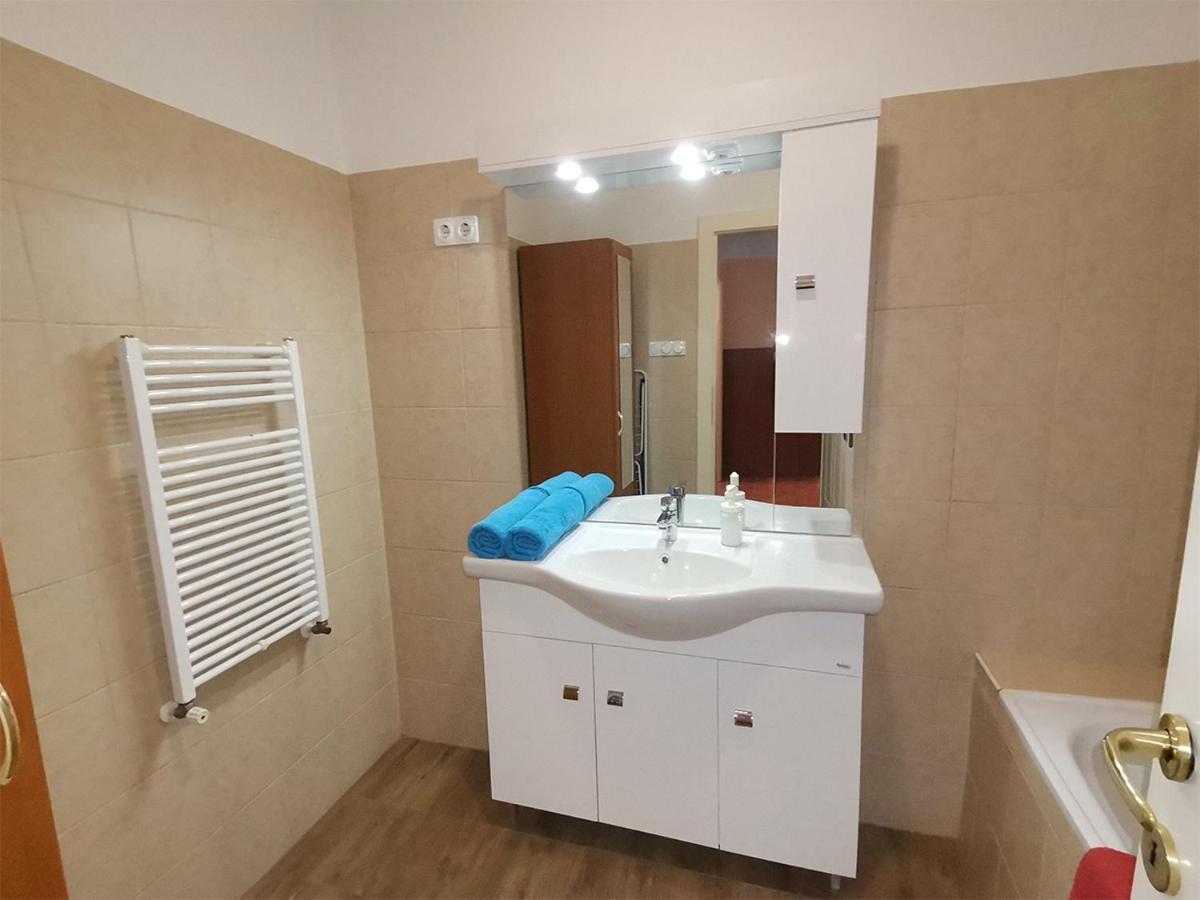 Carpe Diem Apartment Hajduszoboszlo Luaran gambar