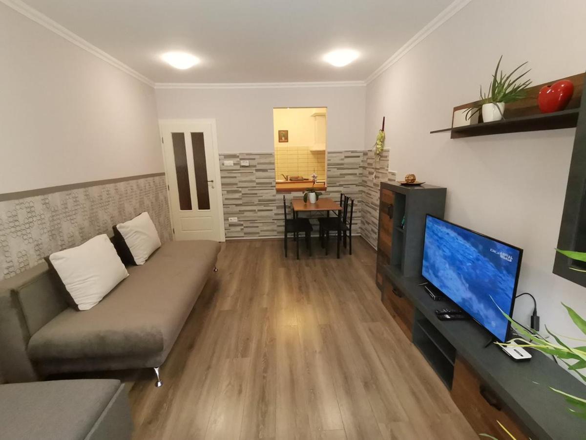 Carpe Diem Apartment Hajduszoboszlo Luaran gambar