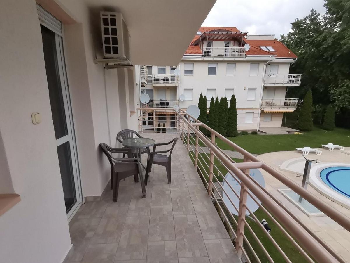 Carpe Diem Apartment Hajduszoboszlo Luaran gambar
