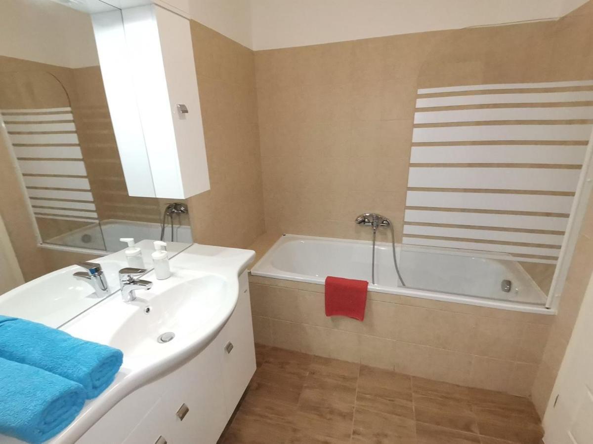Carpe Diem Apartment Hajduszoboszlo Luaran gambar