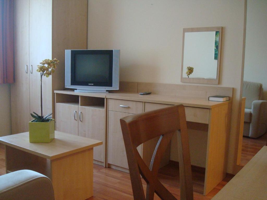 Carpe Diem Apartment Hajduszoboszlo Bilik gambar