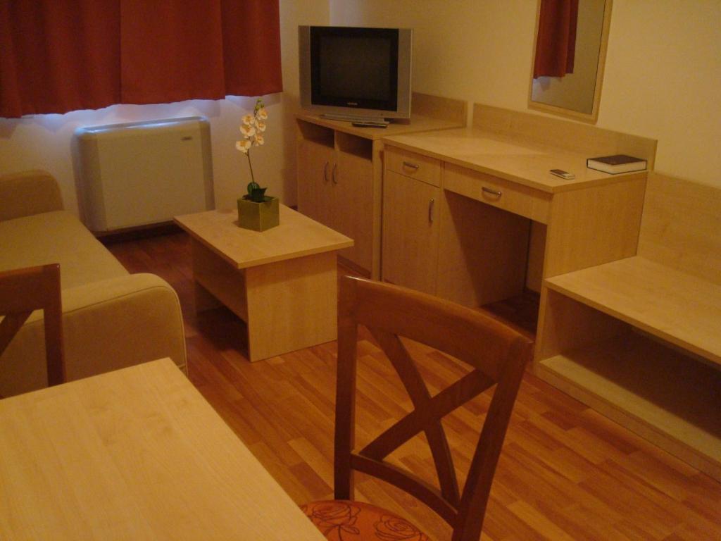 Carpe Diem Apartment Hajduszoboszlo Bilik gambar