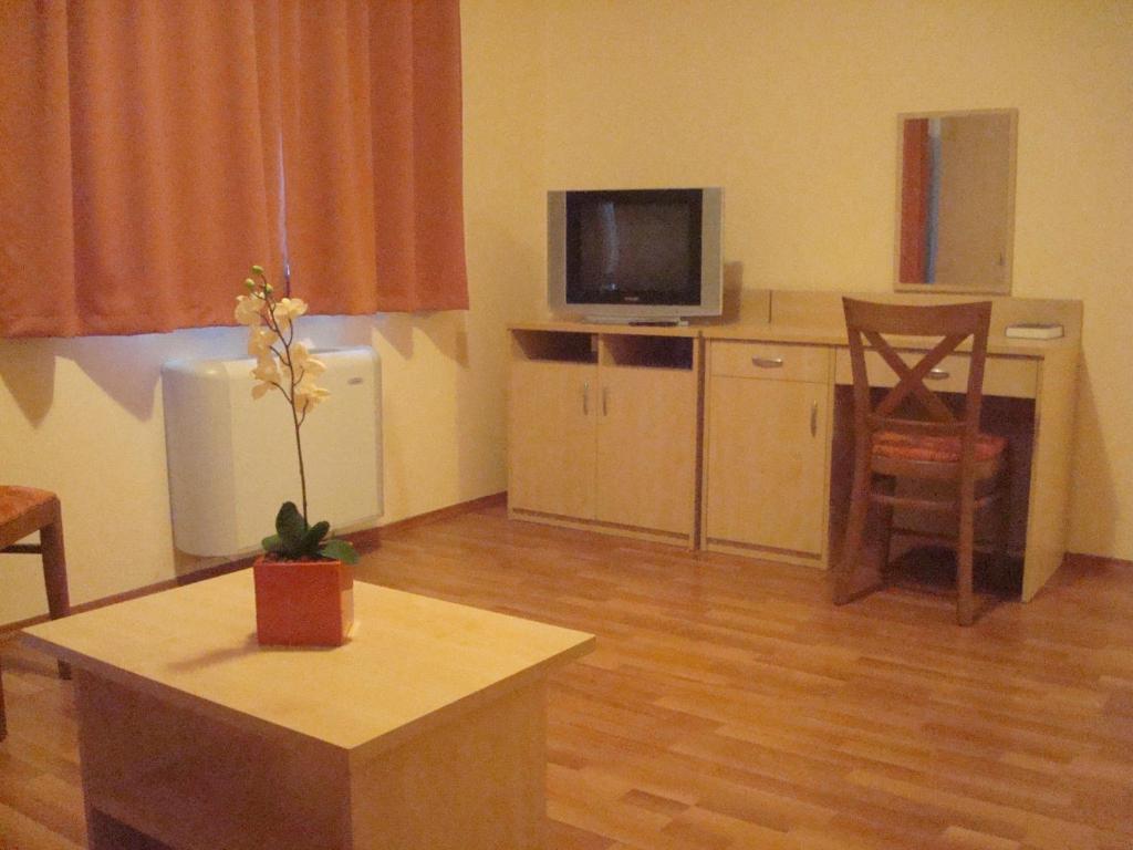 Carpe Diem Apartment Hajduszoboszlo Bilik gambar
