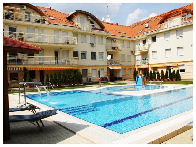 Carpe Diem Apartment Hajduszoboszlo Luaran gambar