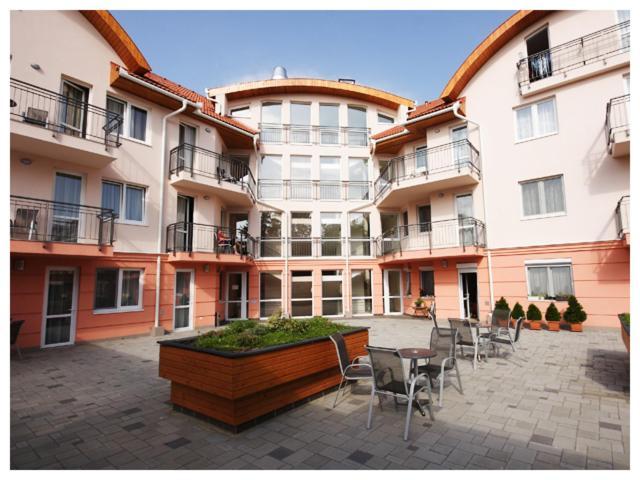 Carpe Diem Apartment Hajduszoboszlo Luaran gambar
