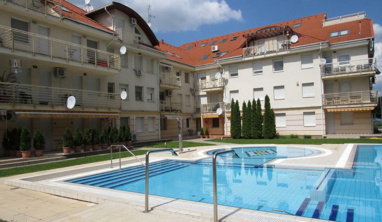 Carpe Diem Apartment Hajduszoboszlo Luaran gambar